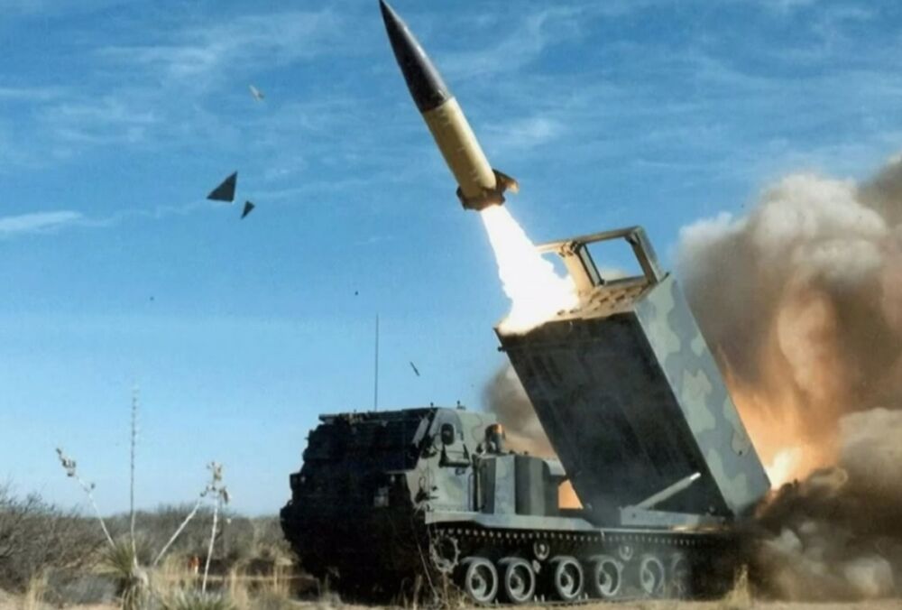 Американские конгрессмены требуют от Байдена срочно передать Украине ракеты ATACMS