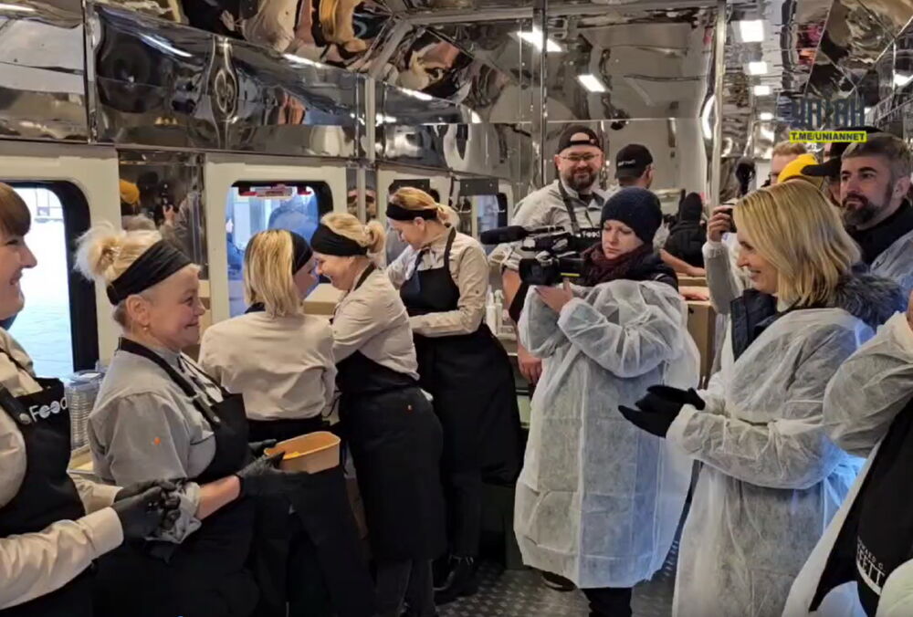 Из Киева в Изюм поедет первый уникального ”поезд-кухня”: фото