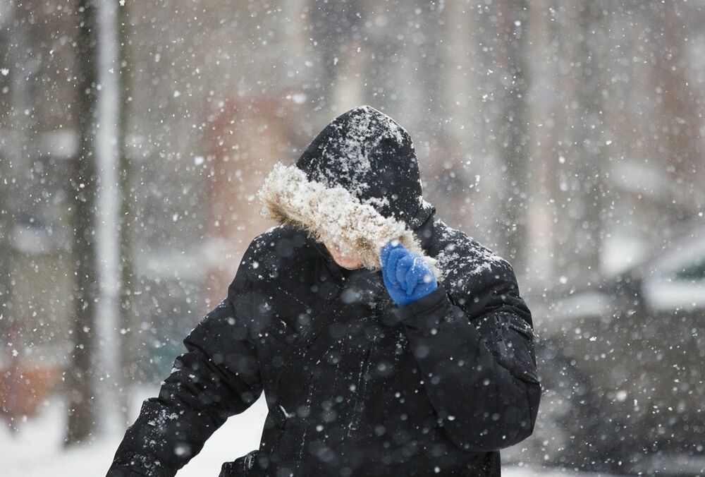 Погода в Україні: синоптики попередили про снігопади