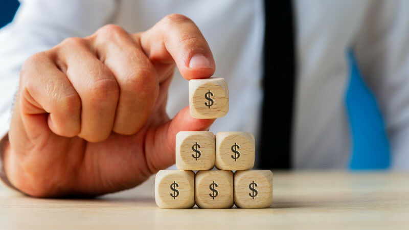 В шаге от краха финансовой пирамиды: российские силовики взялись за компанию The Finiko