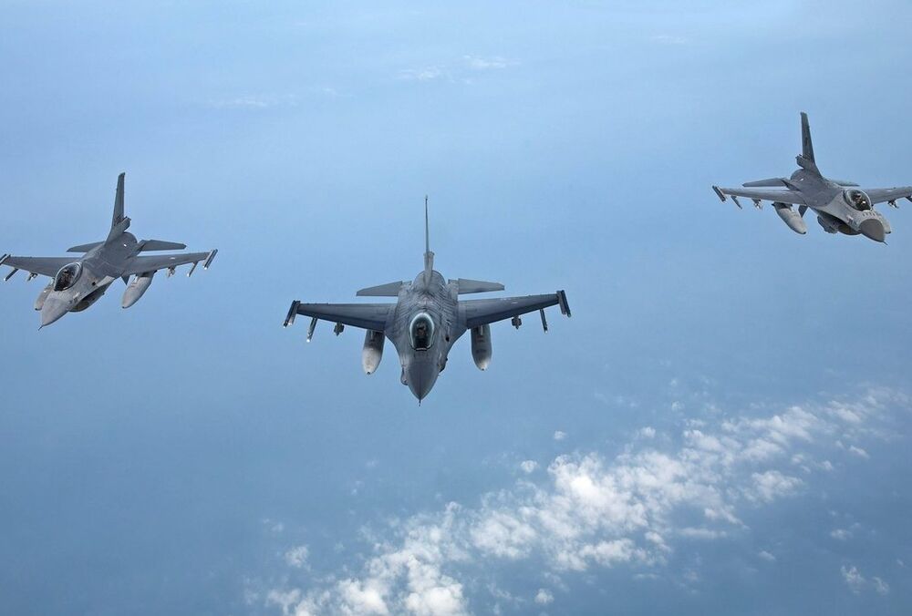 ЗМІ дізналися, де можуть проходити навчання українських пілотів на F-16 ЗМІ дізналися, де можуть проходити навчання українських пілотів на F-16