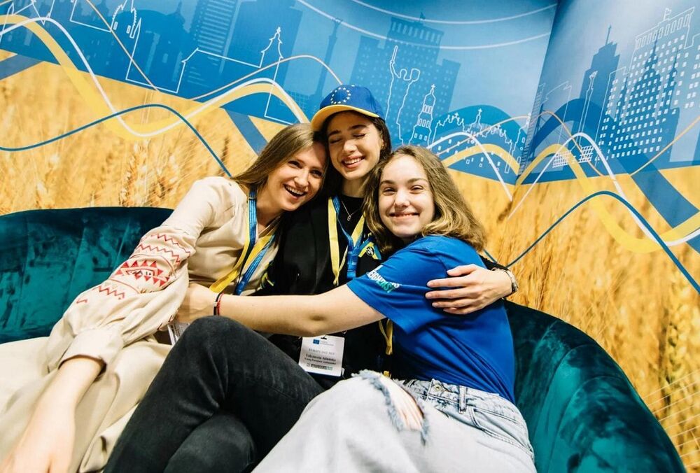 Социологи рассказали о своем отношении к россиянам и белорусам