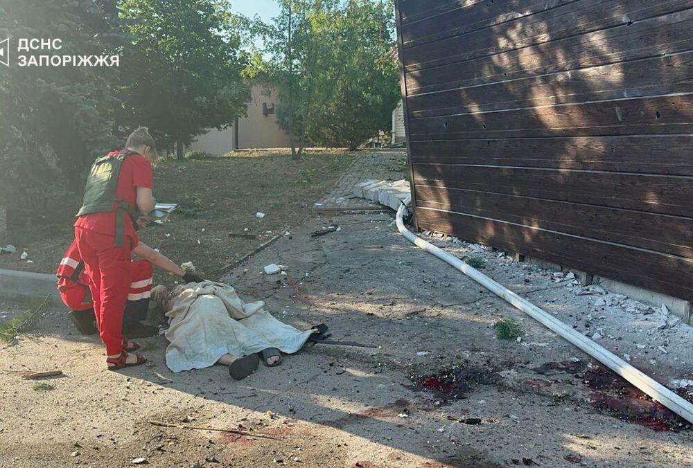 Удар по базі відпочинку у Запорізькій області: у лікарнях залишаються 13 осіб Удар по базі відпочинку у Запорізькій області: у лікарнях залишаються 13 осіб