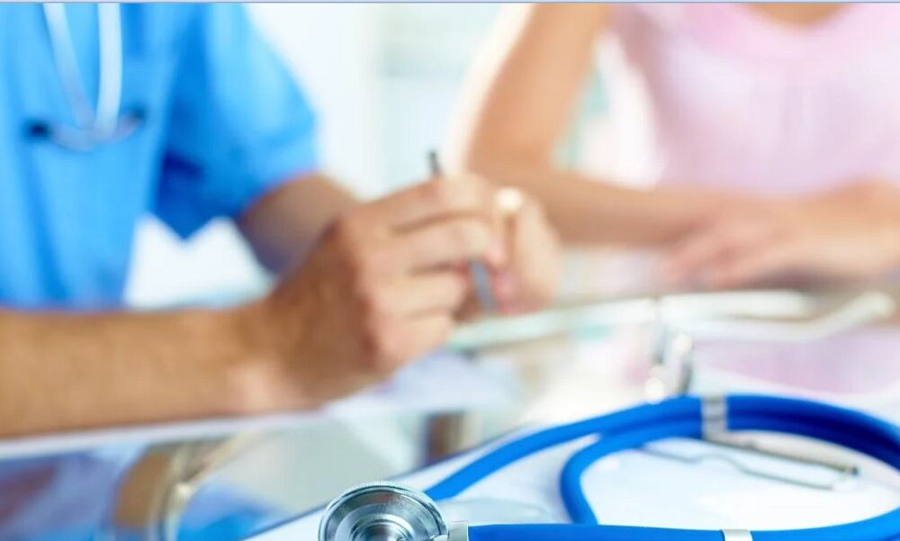 В Луганской области оккупанты принуждают медиков встать на воинский учет 