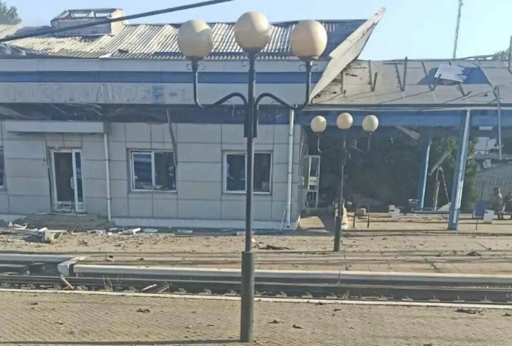 Через удар по Синельниковому затримуються кілька потягів