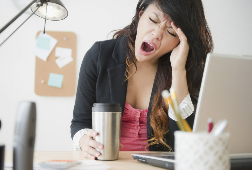 Как бороться с послеобеденной сонливостью: 7 проверенных способов