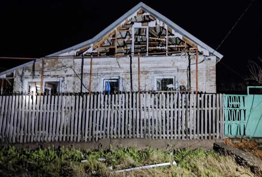 Российские военные атаковали Никополь: среди пострадавших есть несовершеннолетняя