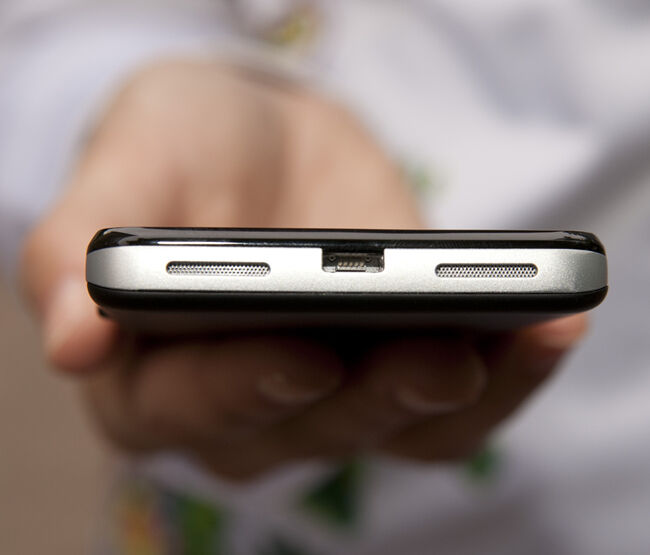 Стоит ли брать кредит на мобильный телефон в Украине?