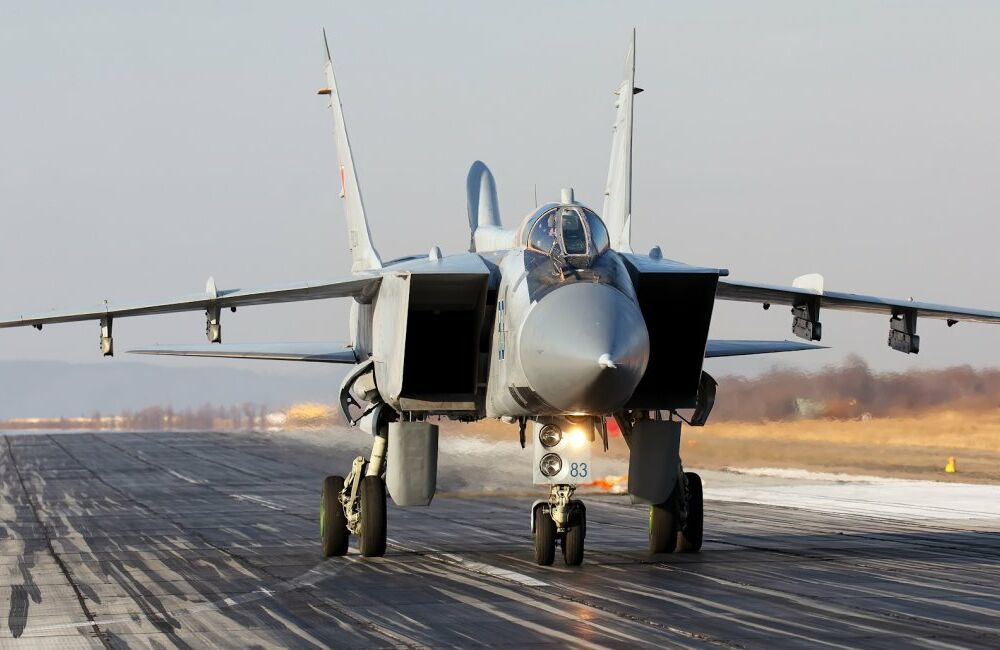 На аэродроме ”Саваслейка” дроны могли поразить склады с уникальным топливом для МиГ-31К