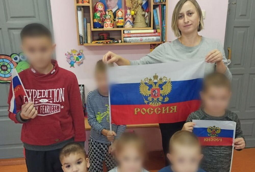 Сім'я псковського десантника, який убивав у Бучі, викрала українського хлопчика