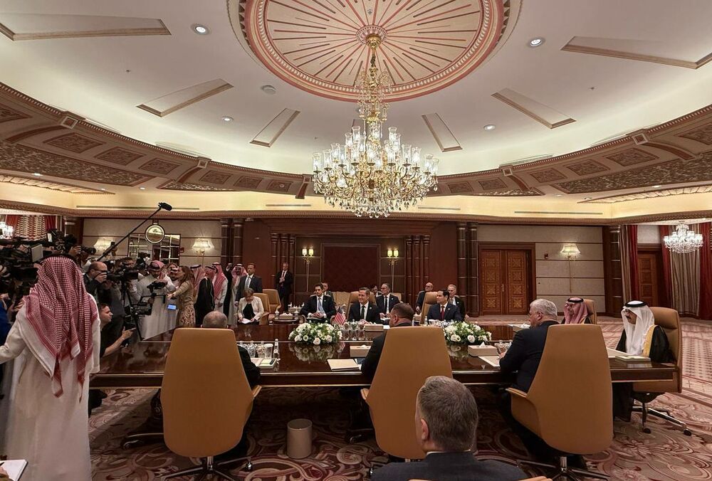 Туск поддержал Украину на переговорах в Саудовской Аравии