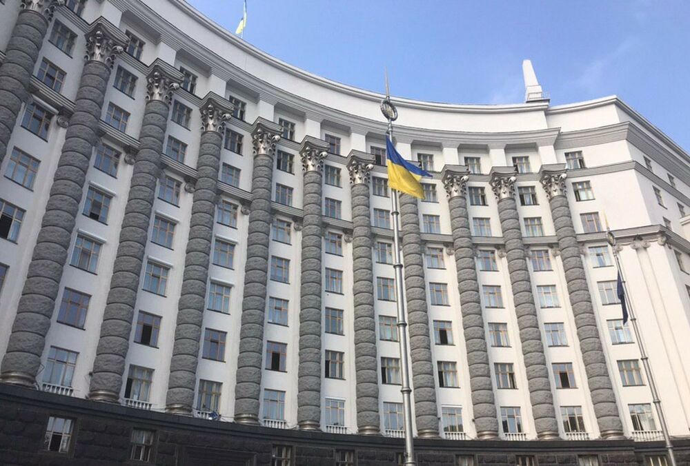 Правительство назначило новых руководителей трех ОВА