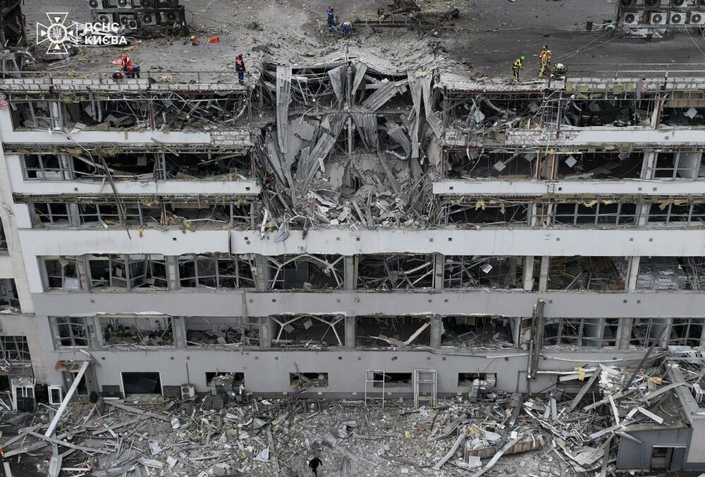 Росіяни запустили по Києву 6 балістичних ракет: збити вдалося лише одну