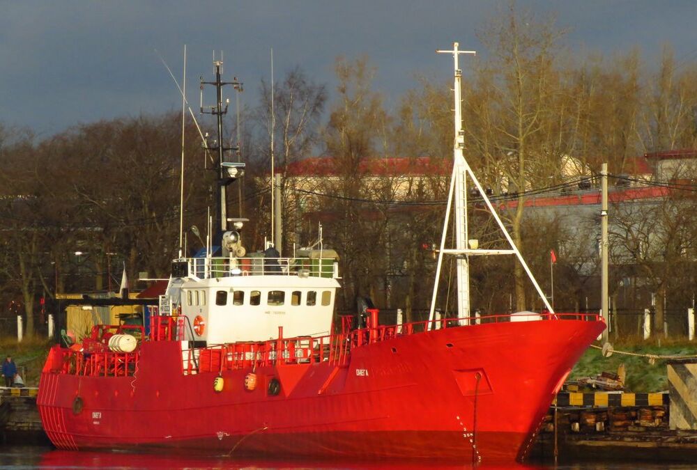 В Баренцевом море затонул корабль с российскими рыбаками