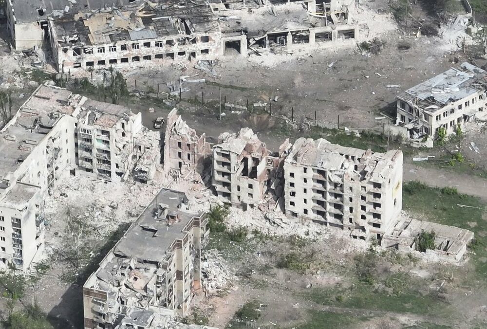 Оккупанты выжигают Часов Яр термобарическими боеприпасами Оккупанты выжигают Часов Яр термобарическими боеприпасами