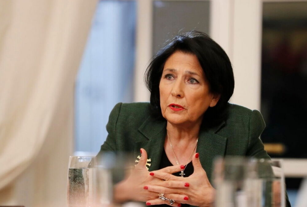 США запросили на інавгурацію Трампа ”єдиного легітимного президента” Грузії Саломе Зурабішвілі США запросили на інавгурацію Трампа ”єдиного легітимного президента” Грузії Саломе Зурабішвілі