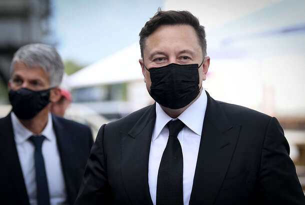 Чотири різних результати за день: Ілон Маск поставив під сумнів надійність експрес-тестів на COVID-19 
