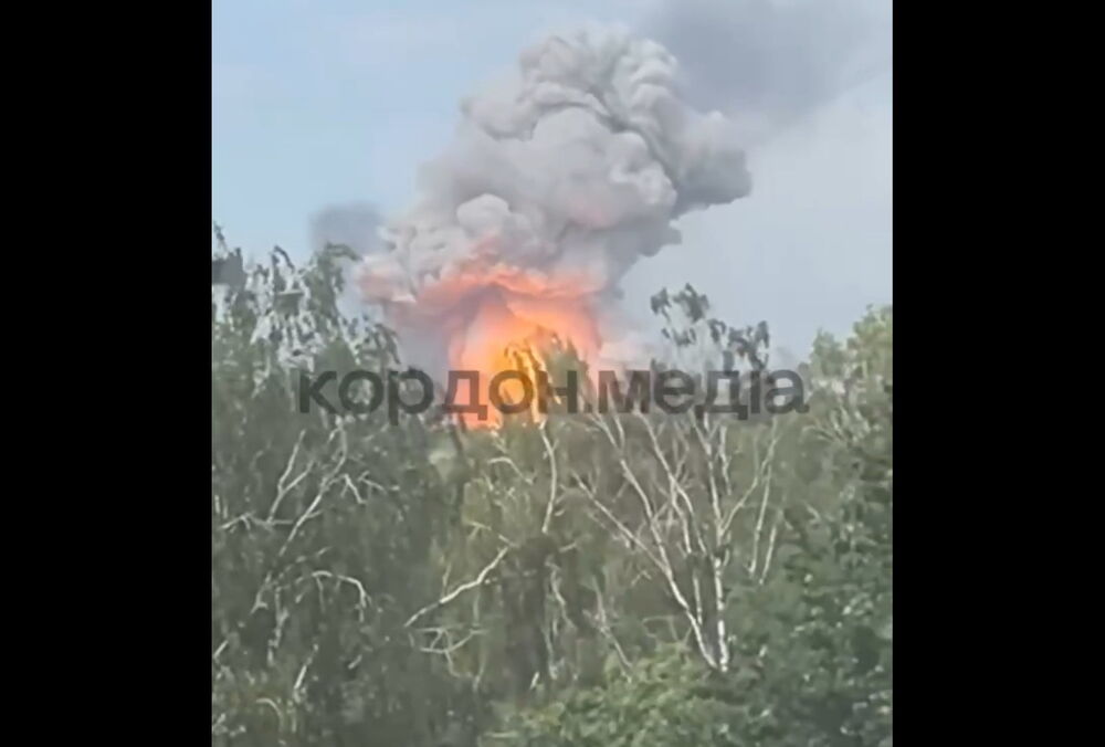 Россияне сбрасывают на Шостку КАБы: в городе прогремели уже 6 мощных взрывов