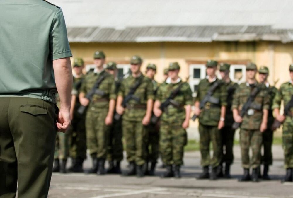 В британской разведке пояснили, может ли Россия увеличить численность своей армии 