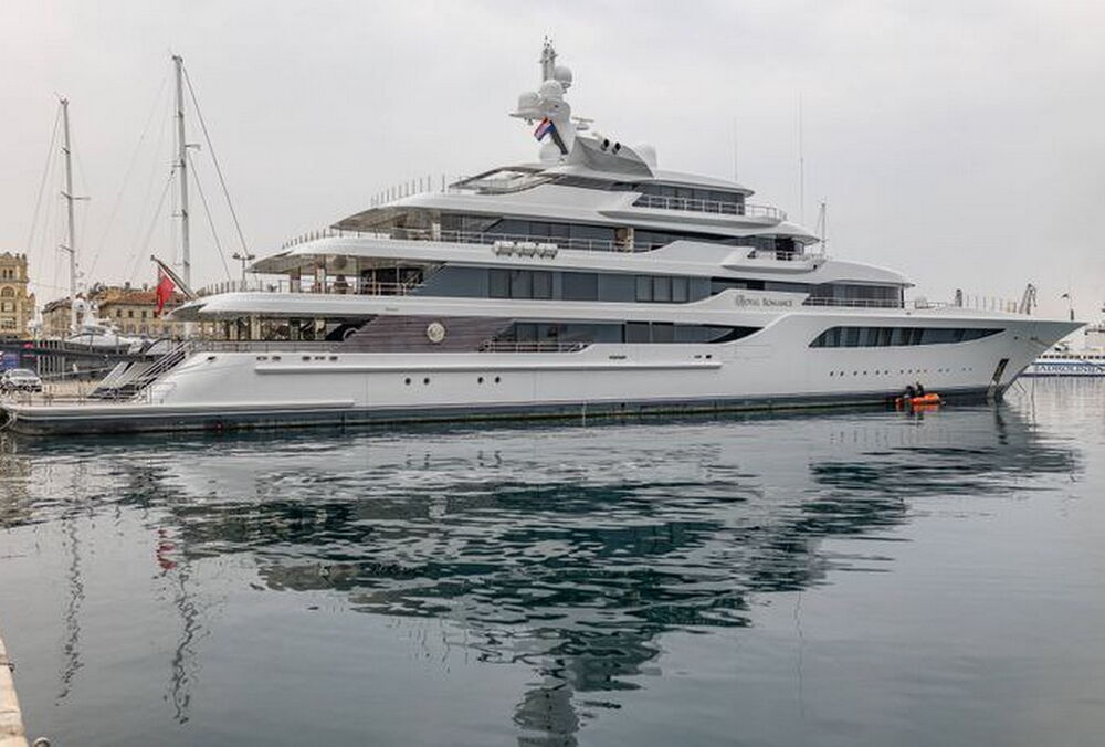 Хорватія передасть Україні заарештовану яхту Медведчука Royal Romance