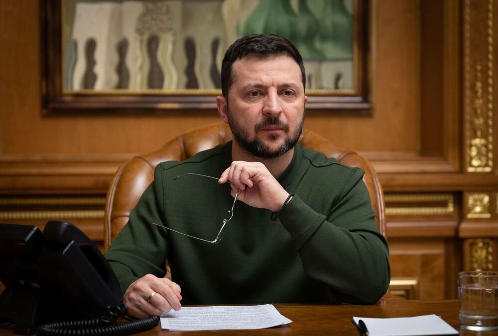 Зеленский провел первое заседание Ставки в обновленном составе Зеленский провел первое заседание Ставки в обновленном составе