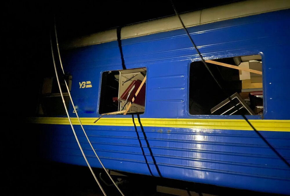 Росія завдала ракетного удару по залізничній станції у Харківській області: фото