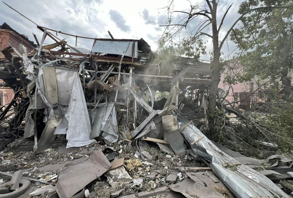 Росіяни обстріляли Лиман: вже відомо про 8 постраждалих (фото)