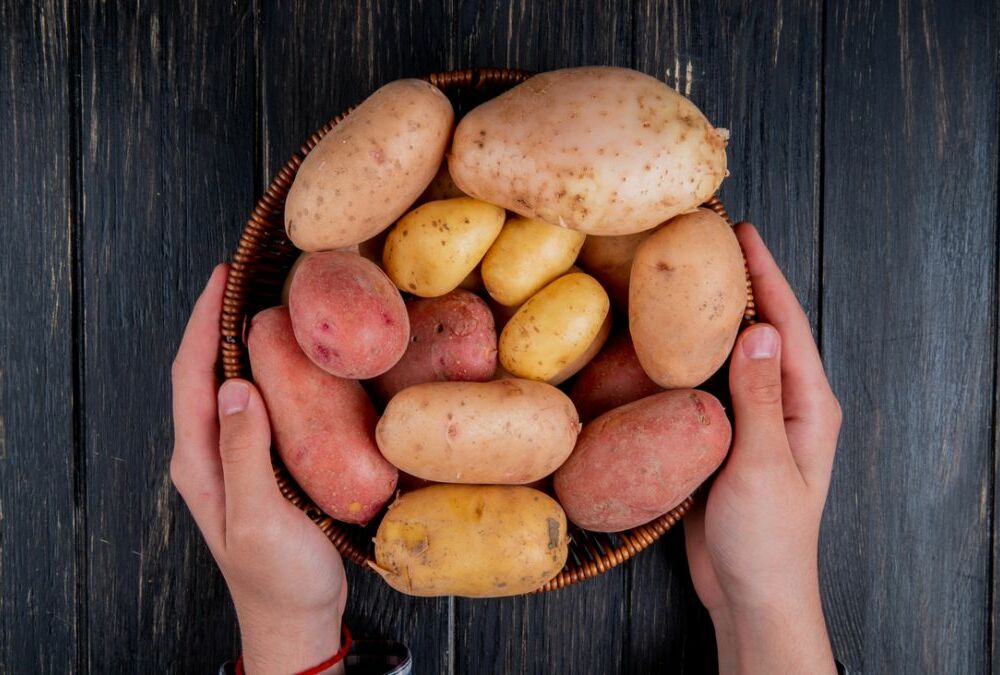 В Украине перед Новым годом начал дешеветь картофель