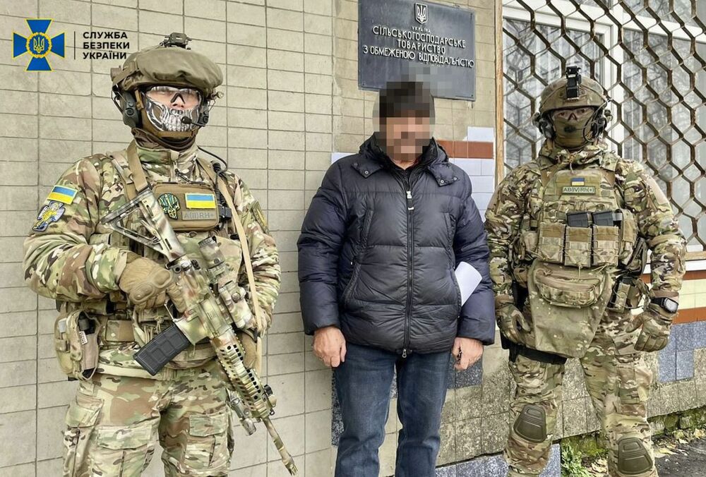 На Харківщині депутат допомагав окупантам вивозити зерно