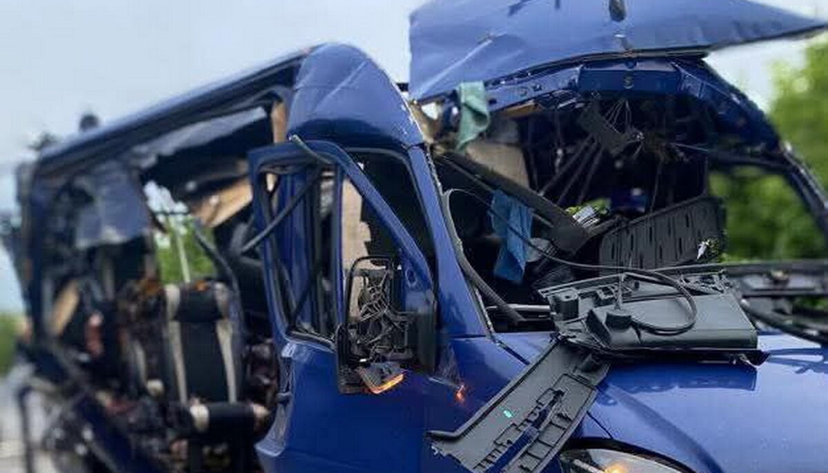 Российская армия прицельно атаковала эвакуационный автобус в Сумской области: 9 погибших