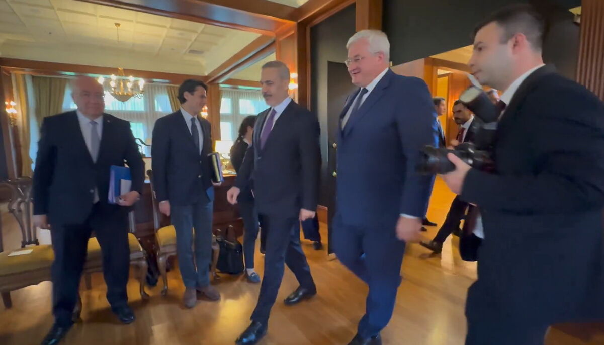 Міністр закордонних справ Туреччини відвідає Київ після зустрічі з Путіним