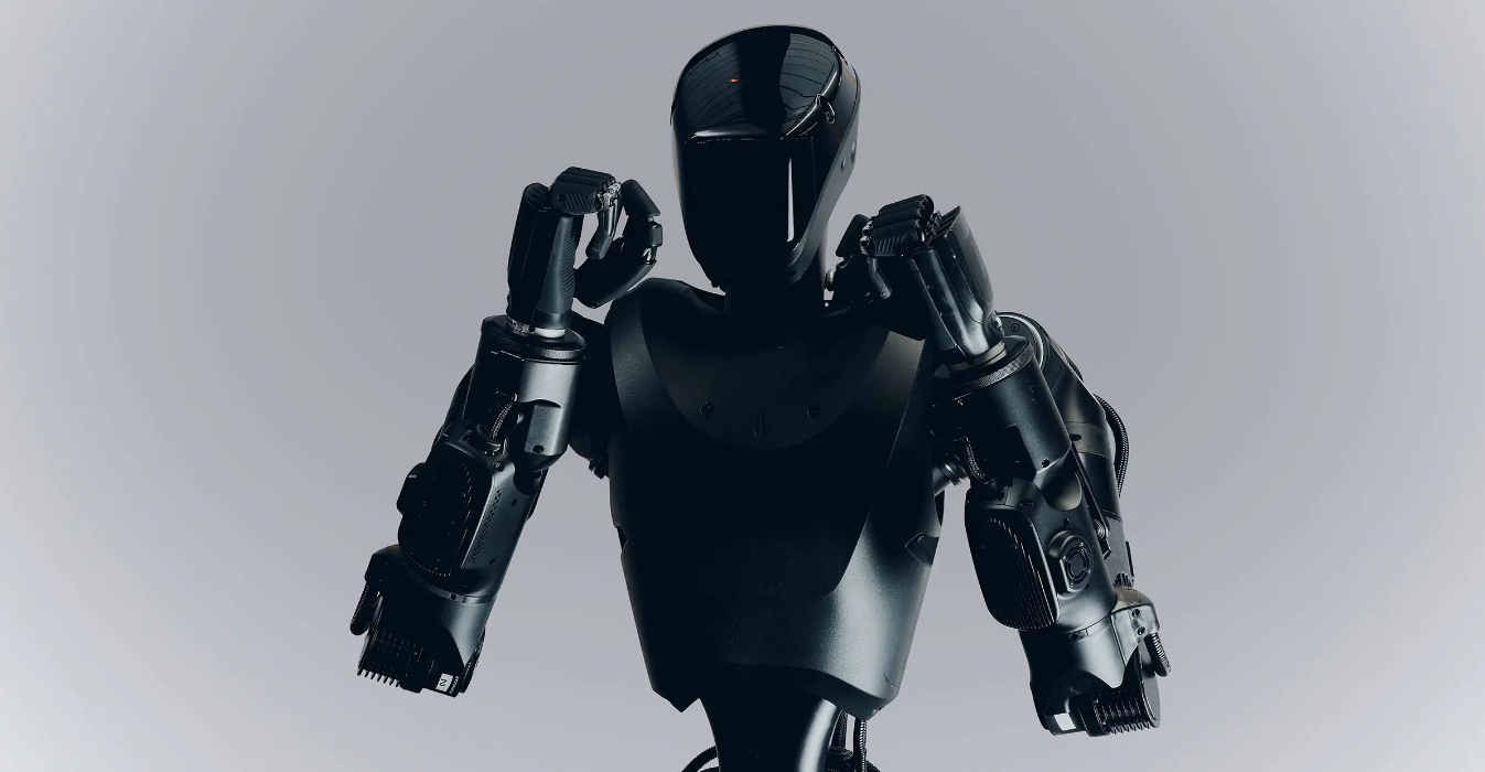 В Украину доставили гуманоидных роботов-солдат Phantom: их оценят на передовой