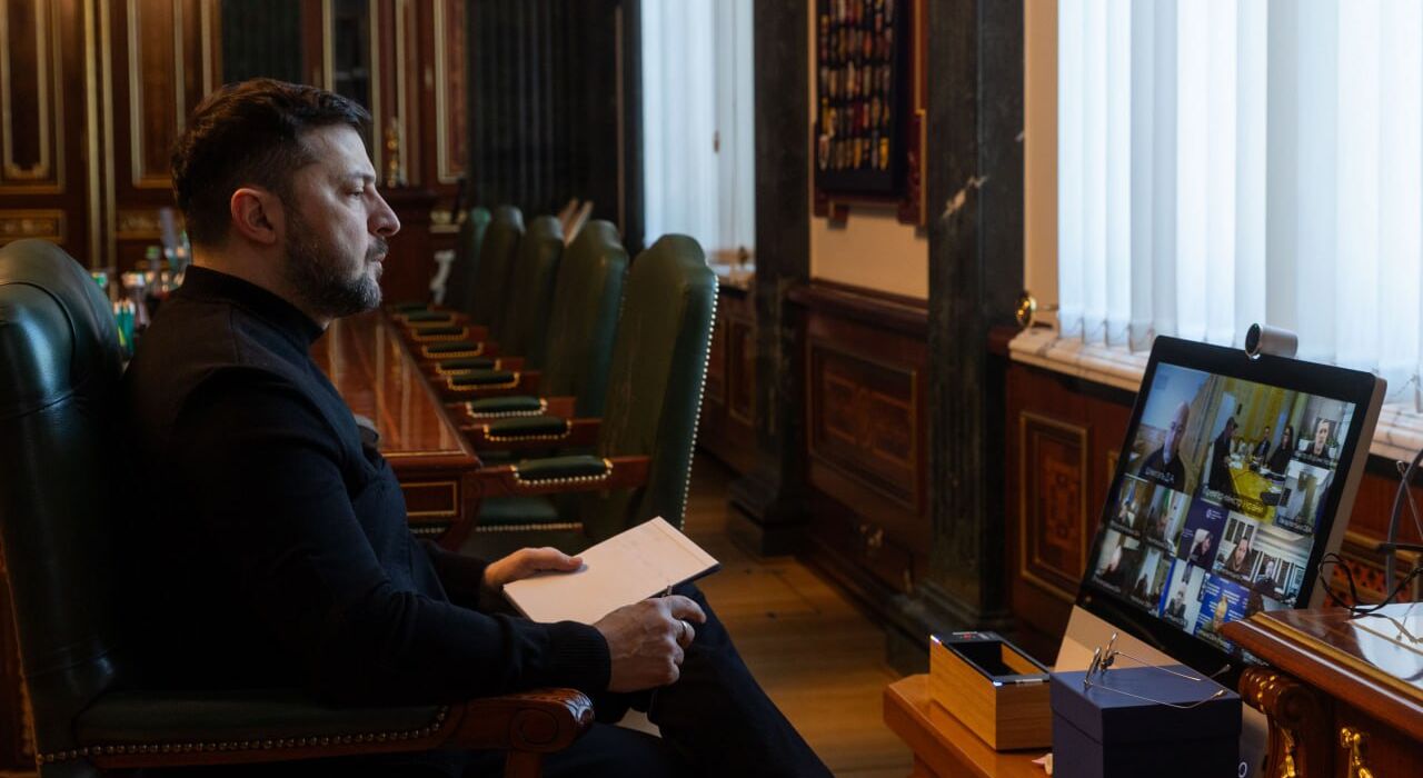 Работа украинской переговорной команды будет скорректирована после сегодняшней российской атаки на энергетику