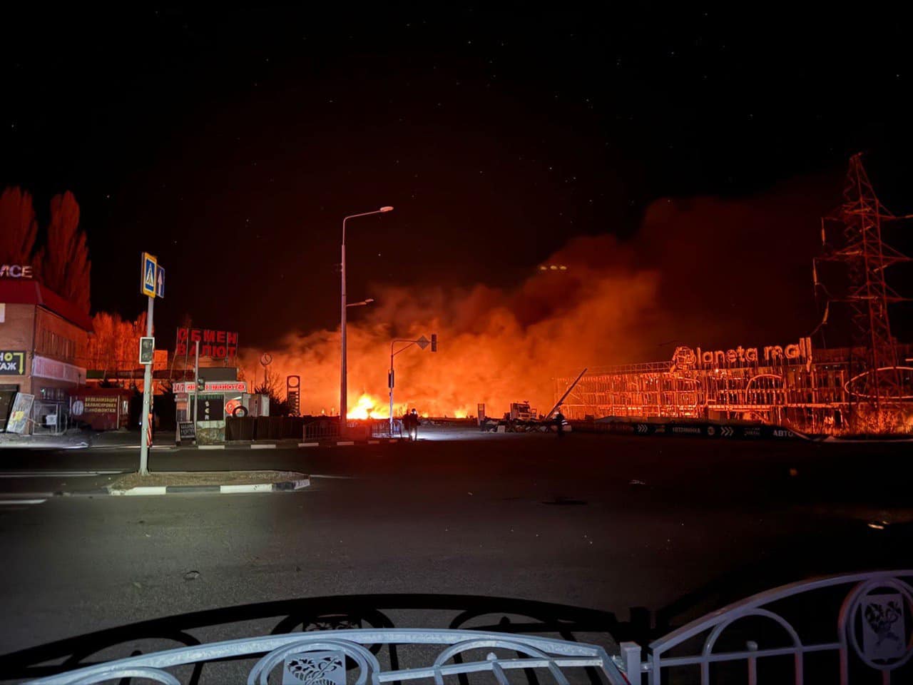 Число загиблих через нічний ракетний удар по Харкову зросло до 7 людей: фото — фото 6
