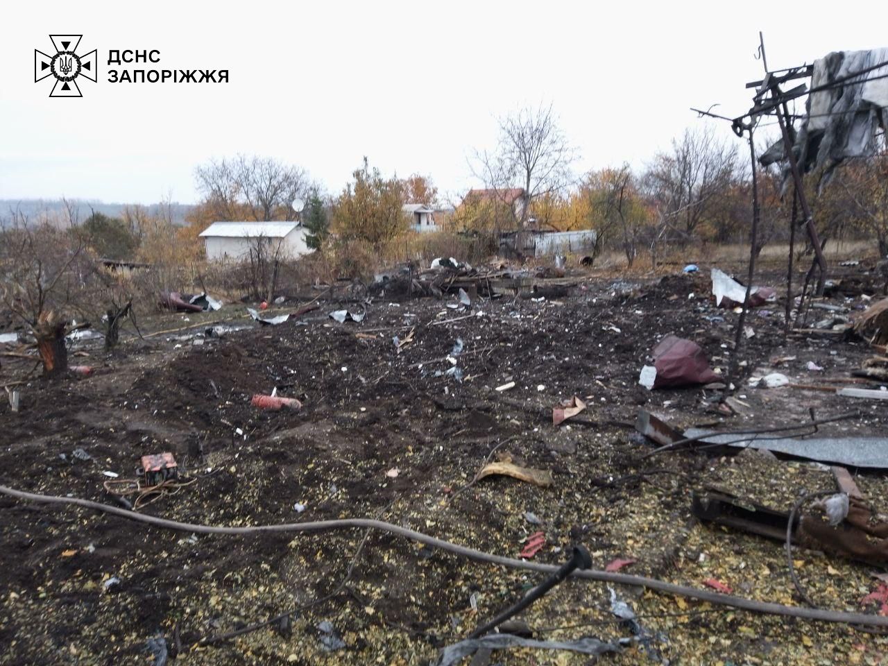 Росіяни атакували дачний кооператив у Запорізькій області: є руйнування та поранені — фото 1 Росіяни атакували дачний кооператив у Запорізькій області: є руйнування та поранені — фото 1