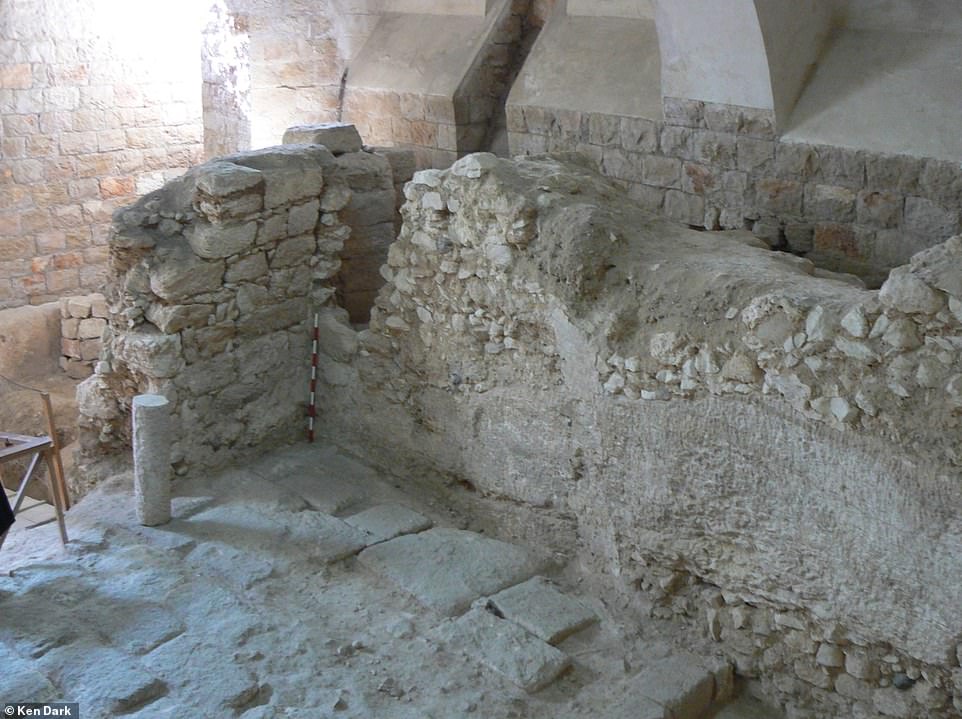 Археолог розкопав будинок, в якому жив Ісус Христос (фото) — фото