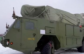 На територію Білорусі перекинули нову партію російських ЗРК ”Тор” На територію Білорусі перекинули нову партію російських ЗРК ”Тор”
