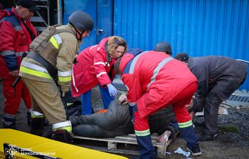 Под российский удар в Николаеве попал промышленный объект (фото)