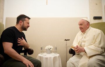 В Ватикане анонсировали встречу Зеленского и Папы Римского В Ватикане анонсировали встречу Зеленского и Папы Римского