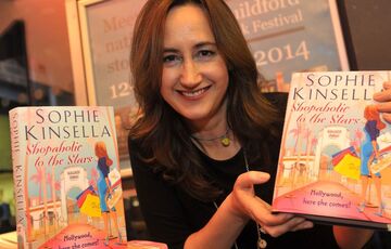 Умерла автор серии книг ”Шопоголик” Софи Кинселла