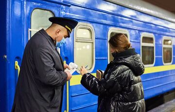 Стало відомо, чи буде ”Укрзалізниця” піднімати ціни на квитки у 2022 році Стало відомо, чи буде ”Укрзалізниця” піднімати ціни на квитки у 2022 році