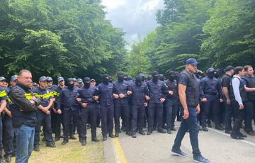 У Грузії через протести скасували весілля, на яке прилетіла дочка Лаврова