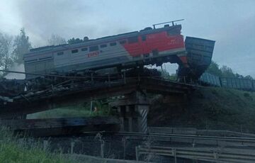 В России обрушились два моста: россияне заявили о подрыве