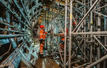 Движение поездов между станциями ”Демеевская” и ”Лыбидская” запустят в начале осени