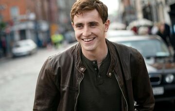 Анджелину Джоли заподозрили в романе с 26-летним актером