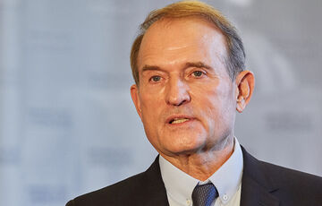 СБУ здійснює обшуки в будинку Віктора Медведчука СБУ здійснює обшуки в будинку Віктора Медведчука