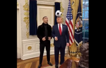 Трамп показал, как играет в футбол с Криштиану Роналду, но видео создал ИИ