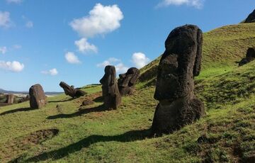 Під час пожежі на острові Пасхи обгоріли знамениті статуї моаї
