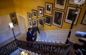 Зеленський виступив перед британським парламентом та зустрівся з королем Чарльзом III (фото, відео) Зеленський виступив перед британським парламентом та зустрівся з королем Чарльзом III (фото, відео)