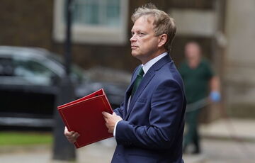 Великобритания требует от Ирана прекратить поддержку хуситов